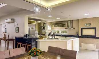 Imagem 5: Casa de condomínio sobrado para venda tem 210 metros quadrados com 3 quartos