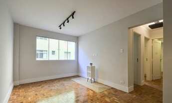 Imagem 2: Ótimo apartamento com 2 dormitórios, sendo uma suíte. Sala em 2 ambientes e 1 vaga de gara