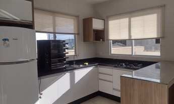 Imagem 2: Excelente apartamento mobiliado à venda na Serraria, São José.<br><br>O imóvel