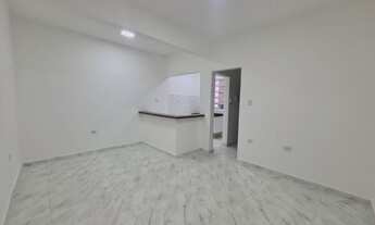 Imagem 2: Kitnet para Venda em Praia Grande, Guilhermina, 1 dormitório, 1 banheiro, 2 vagas