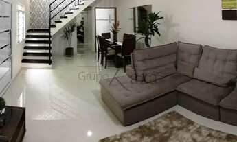 Imagem: Casa Sobrado em São José dos Campos