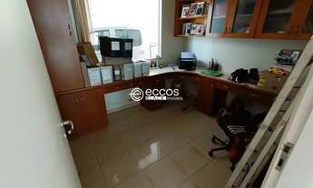 Imagem 6: Casa para aluguel, 5 quartos, 2 suítes, 6 vagas, JARDIM KARAÍBA - Uberlândia/MG