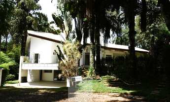 Imagem 2: Casa de condomínio sobrado para aluguel e venda possui 430 metros quadrados com 3 quartos