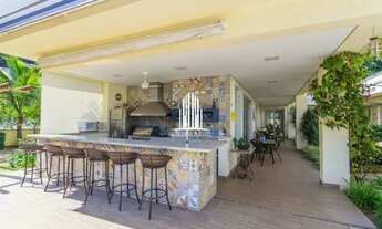 Imagem 5: Casa Tamboré 1 com 4 suítes sendo 1 com closet, 8 vagas, área gourmet nova e totalmente eq