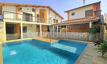 Imagem: CASA à venda com piscina e 3 quartos em