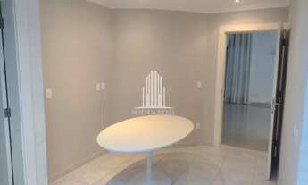 Imagem 7: Casa de 365m² com 4 quartos sendo 2 suítes, 4 banheiros e 4 vagas de garage em Barueri, A