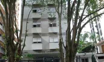 Imagem 2: Apartamento para aluguel e venda possui 140 metros quadrados com 4 quartos