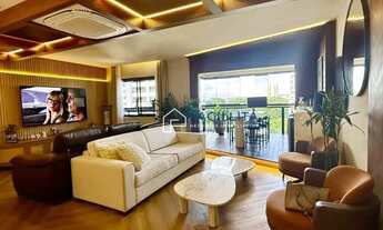 Imagem 2: Apartamento de Alto Padrão à Venda no Jardim Adrianópolis Reformado e Sofisticado-Manaus