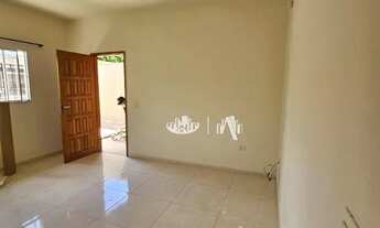 Imagem 2: Casa com 3 dormitórios para alugar, 120 m² por R$ 2.400,00/mês - Vale de San Izidro - Lond