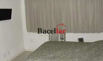 Imagem: Apartamento - / Residencial / Castelanea