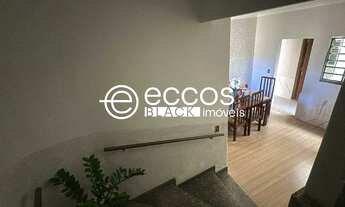 Imagem 7: Casa para aluguel, 4 quartos, 1 suíte, 2 vagas, CENTRO - ARAGUARI/MG