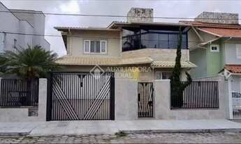 Imagem 3: Casa 4D à venda no Santos Dumont em Florianópolis