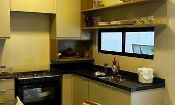 Imagem 4: Charmosa casa duplex em aldeia, mobiliada., nascente!