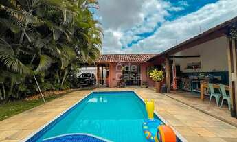 Imagem 5: Casa alto padrão com 4 quartos e piscina para locação no Santa Amélia