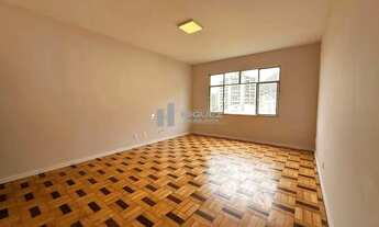 Imagem 3: Apartamento modernizado à venda na Tijuca, com 3 quartos (1 suíte), sala em 2 ambientes, l