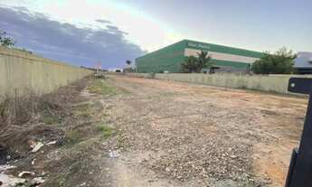 Imagem 5: Área para locação na Virgem Santa em Macaé/RJ, Área 4.000M2, toda Murada na linha Azul