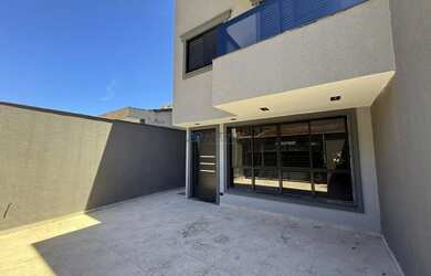 Imagem: Sobrado à venda em Praia Grande no Canto