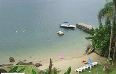 Imagem: Belíssima casa em ilha espetacular de Angra