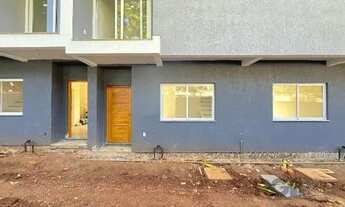 Imagem 2: Casa Condominio em Porto Alegre, no bairro Nonoai, com 2 dormitório(s), e 2 banheiros, à v