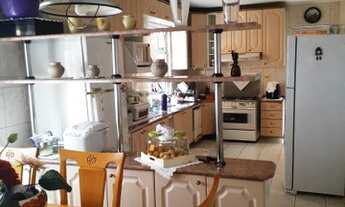 Imagem 3: Sobrado ao lado do Metro Jabaquara