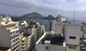 Imagem: Apto Quadra da praia, miolo de Icaraí
