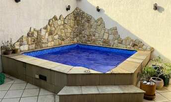 Imagem 2: Linda Casa em condomínio com piscina, churrasqueira e 4 quartos no Tremembé