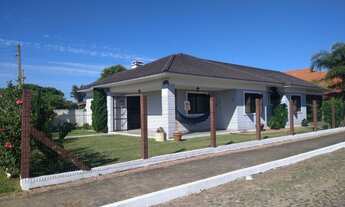 Imagem 3: Casa mobiliada, 3 dormitórios, 2 suítes, 4 banheiros, garagem para 2 carros