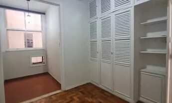 Imagem 7: Apartamento para aluguel possui 120 com 3 quartos Copacabana 500 mts da praia!!