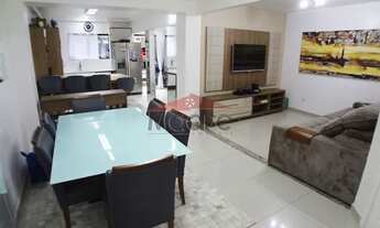 Imagem: Sobrado para venda tem 185 metros quadrados