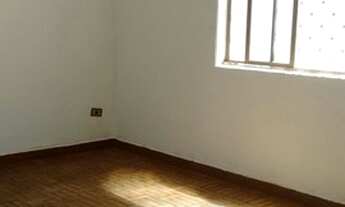 Imagem 3: Térrea para venda possui 135 metros quadrados com 3 quartos em Setor Sul - Goiânia - GO