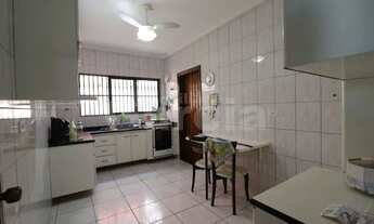 Imagem 6: Casa em Peruíbe com 4 dormitórios e piscina