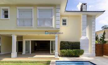 Imagem 7: Casa nova de alto padrão em condomínio fechado, jardim, piscina, em região arborizada e se