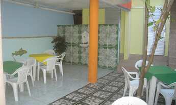 Imagem 2: Sobrado para venda possui 350 metros quadrados com 6 quartos em Farol - Maceió - AL