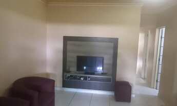 Imagem 2: Casa para venda possui 264 metros quadrados com 6 quartos em Flores - Manaus - AM