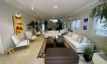 Imagem 2: Casa com Vista Permanente para Reserva Florestal - Residencial 3 - Venda