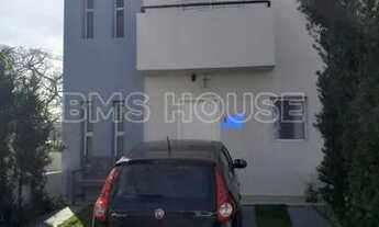 Imagem 3: Casa para Venda em Cotia, Granja Viana, 3 dormitórios, 1 suíte, 2 banheiros, 2 vagas