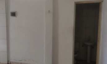 Imagem 5: Casa para aluguel possui 35 metros quadrados com 2 comodos e quintal