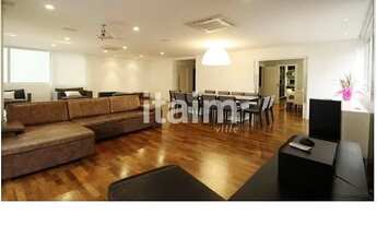 Imagem 4: Apartamento para locação, 5 Suítes , 330 m² , 3 vagas na garagem com uma localização priv