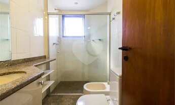 Imagem 3: Apartamento para venda com 170 metros quadrados com 4 quartos