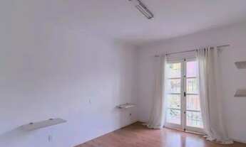 Imagem 2: Casa para aluguel possui 352 metros quadrados com 5 quartos em Campestre - Santo André - S