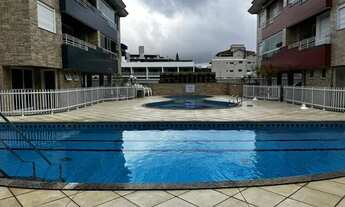 Imagem: Apartamento com sacada com churrasqueira