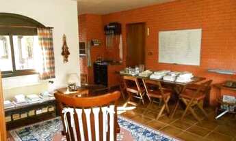 Imagem 7: Casa com ótima localização dentro do condomínio laje de Pedra