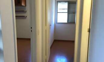 Imagem 3: Apartamento com 2 dormitórios, sacada, em Moema pássaros, modernizado, com 1 vaga de gara