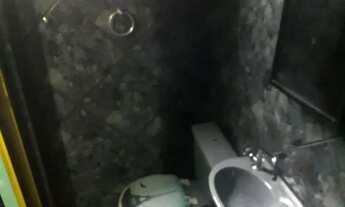 Imagem 6: Asa com 2 quartos , 2 banheiros , 1 sala de estar , 2 andares , varanda , área de serviço