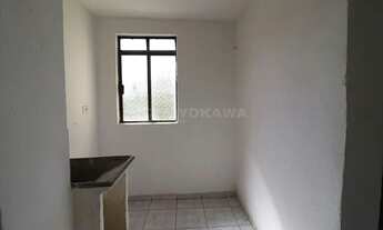 Imagem 4: Apartamento com 2 dormitórios para alugar, 40 m² por R$ 800/mês - Conjunto Residencial Nov