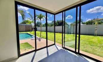 Imagem 4: Casa de condomínio térrea para venda possui 499 metros quadrados com 4 quartos