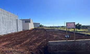Imagem 2: Lindo tereeno aterrado muro de arrimo e com espera para piscina