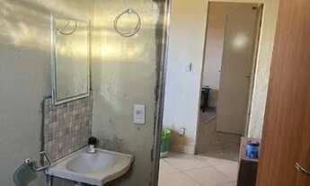 Imagem 4: Casa p um casal ou uma pessoa só 550 c agua e luz