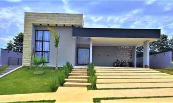 Imagem 2: Casa à venda, com 03 suítes, espaço gourmet e piscina, localizada no Portal dos Bandeirant