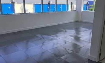 Imagem: Salão comercial na Barra da Tijuca com